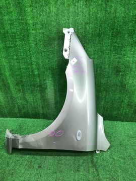 КРЫЛО НА MAZDA DEMIO DY3W