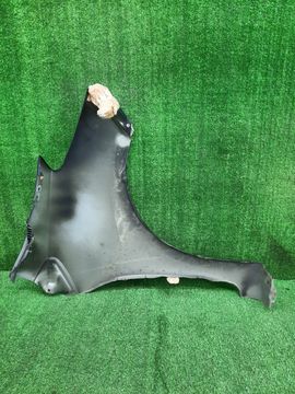 КРЫЛО НА TOYOTA VITZ SCP90