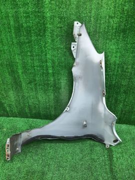 КРЫЛО НА MAZDA DEMIO DY5W