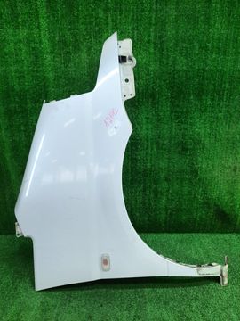 КРЫЛО НА NISSAN SERENA TC24