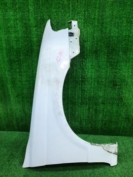 КРЫЛО НА NISSAN SUNNY FB15