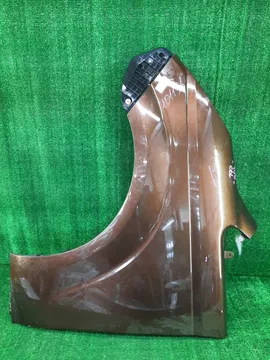 КРЫЛО НА TOYOTA SPADE NCP141