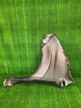 КРЫЛО НА TOYOTA SPADE NCP141