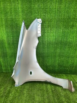 КРЫЛО НА TOYOTA COROLLA RUNX NZE124