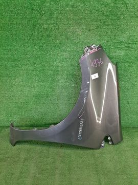 КРЫЛО НА TOYOTA AQUA NHP10