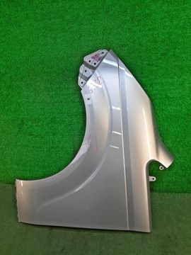 КРЫЛО НА TOYOTA SPADE NCP141