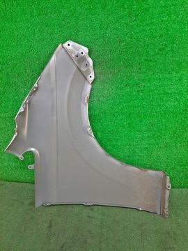 КРЫЛО НА TOYOTA SPADE NCP141