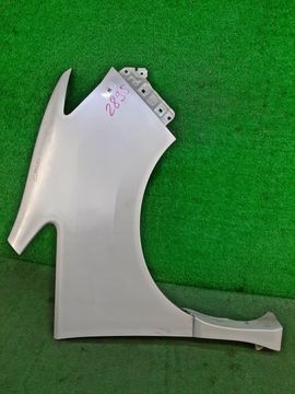 КРЫЛО НА NISSAN SERENA C26