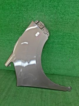 КРЫЛО НА TOYOTA NOAH ZRR80G