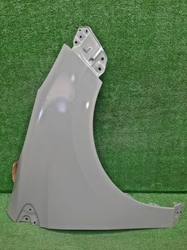 КРЫЛО 53811-52610 013W0095225 ОРИГИНАЛ! ЯПОНИЯ! НА TOYOTA AQUA MXPK10