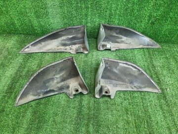 КЛЫК БАМПЕРА НА TOYOTA AVENSIS AZT251