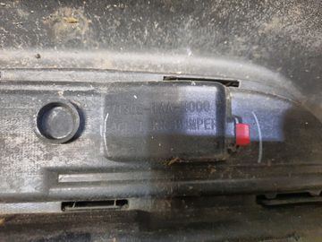 КЛЫК БАМПЕРА НА HONDA STEPWGN RP5