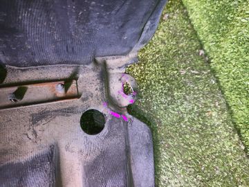 ЗАЩИТА ПОД КРЫЛО НА TOYOTA VOXY ZRR80W