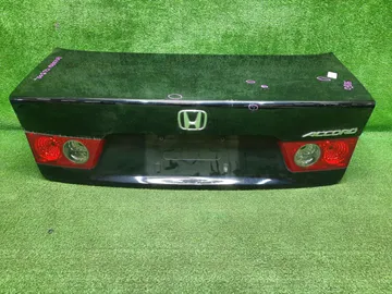 КРЫШКА БАГАЖНИКА НА HONDA ACCORD CL9