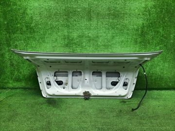 КРЫШКА БАГАЖНИКА НА TOYOTA VISTA SV50