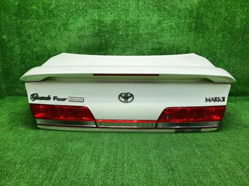 КРЫШКА БАГАЖНИКА НА TOYOTA MARK II GX100