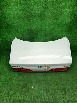 КРЫШКА БАГАЖНИКА НА TOYOTA MARK II GX100