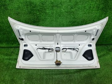 КРЫШКА БАГАЖНИКА НА TOYOTA COROLLA AE110