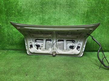 КРЫШКА БАГАЖНИКА НА TOYOTA VISTA SV50