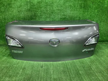 КРЫШКА БАГАЖНИКА НА MAZDA AXELA BLEFP
