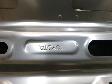 КРЫШКА БАГАЖНИКА НА TOYOTA CROWN ARS220