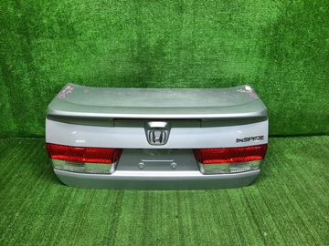 КРЫШКА БАГАЖНИКА НА HONDA INSPIRE UC1