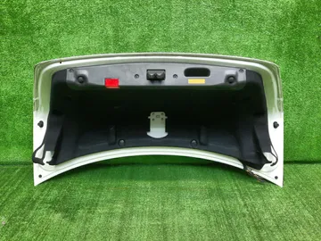 КРЫШКА БАГАЖНИКА НА MERCEDES-BENZ C180 W204