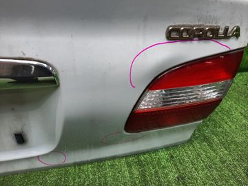 КРЫШКА БАГАЖНИКА НА TOYOTA COROLLA AE110