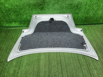 КРЫШКА БАГАЖНИКА НА NISSAN BLUEBIRD EU14