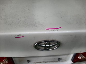 КРЫШКА БАГАЖНИКА НА TOYOTA VISTA ZZV50
