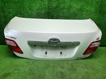КРЫШКА БАГАЖНИКА НА TOYOTA CAMRY ACV40
