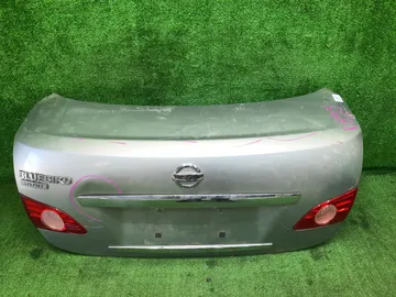 КРЫШКА БАГАЖНИКА НА NISSAN BLUEBIRD SYLPHY G11