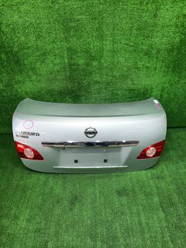 КРЫШКА БАГАЖНИКА НА NISSAN BLUEBIRD SYLPHY G11