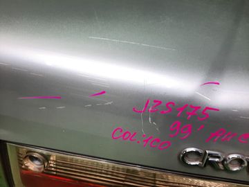 КРЫШКА БАГАЖНИКА НА TOYOTA CROWN JZS175
