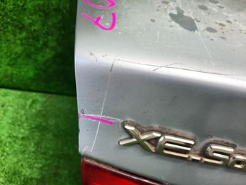 КРЫШКА БАГАЖНИКА НА TOYOTA COROLLA AE110