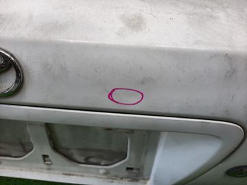 КРЫШКА БАГАЖНИКА НА TOYOTA VISTA SV40