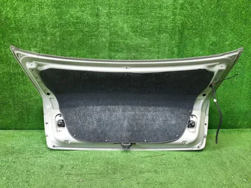 КРЫШКА БАГАЖНИКА НА TOYOTA VISTA ZZV50