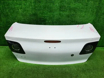 КРЫШКА БАГАЖНИКА НА MAZDA AXELA BK5P