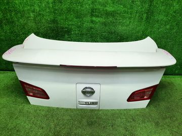 КРЫШКА БАГАЖНИКА НА NISSAN SKYLINE V35