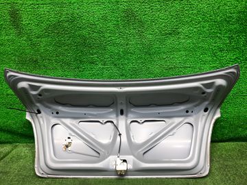 КРЫШКА БАГАЖНИКА НА TOYOTA PLATZ NCP12