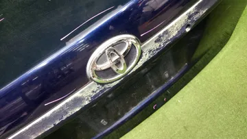 КРЫШКА БАГАЖНИКА НА TOYOTA COROLLA  AXIO NZE141