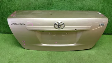 КРЫШКА БАГАЖНИКА НА TOYOTA COROLLA  AXIO NZE141