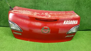 КРЫШКА БАГАЖНИКА НА MAZDA AXELA BL6FJ