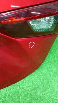 КРЫШКА БАГАЖНИКА НА MAZDA AXELA BM6FJ