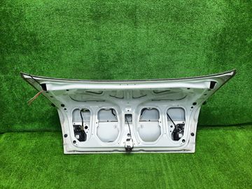 КРЫШКА БАГАЖНИКА НА TOYOTA CORONA ST190