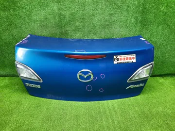 КРЫШКА БАГАЖНИКА НА MAZDA AXELA BL6FJ