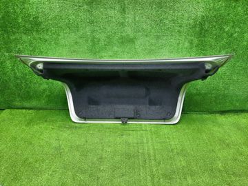 КРЫШКА БАГАЖНИКА НА TOYOTA AVENSIS AZT250