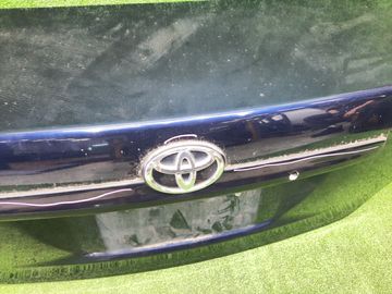 КРЫШКА БАГАЖНИКА НА TOYOTA COROLLA  AXIO ZRE142