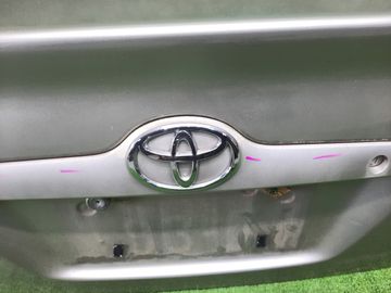 КРЫШКА БАГАЖНИКА НА TOYOTA COROLLA NZE121