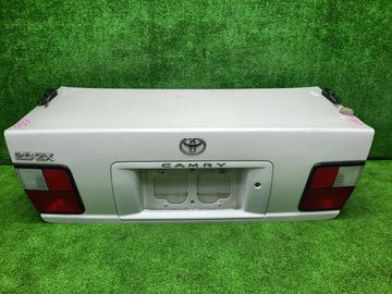 КРЫШКА БАГАЖНИКА НА TOYOTA CAMRY SV40